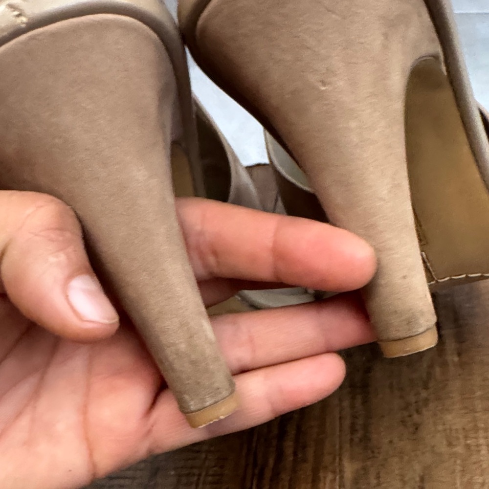 Vince Camuto Nude T-Strap Peep-Toe Heels - Picture 4 of 11